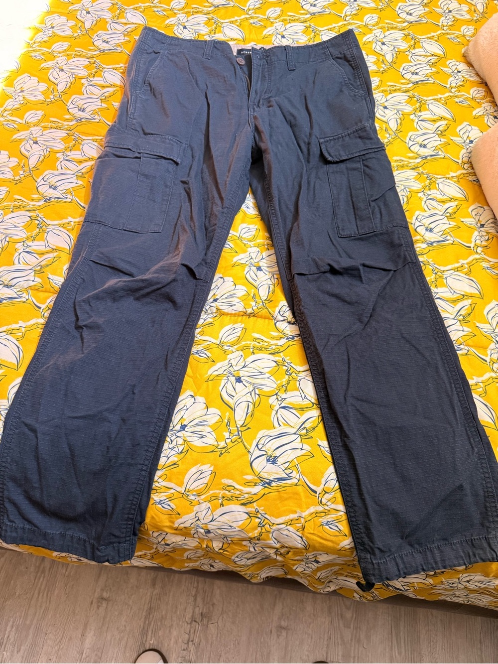 Aeropostale Men's Navy Cargo Pants with Multiple Pockets